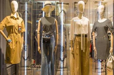 加盟Jy服装店 潮流服饰创业的新机遇